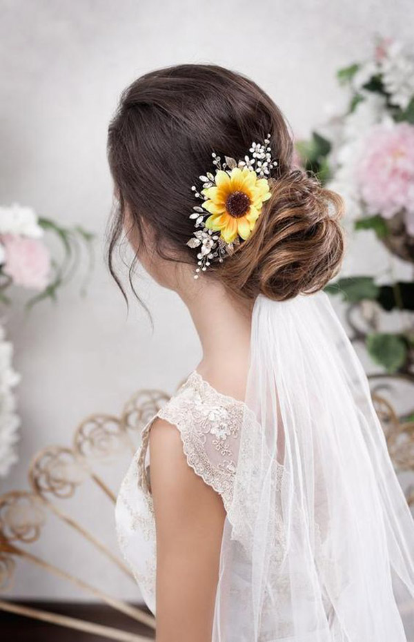 Top 50+ Bridal Hair Crown Wreath Ideas in Spring Wedding 2020